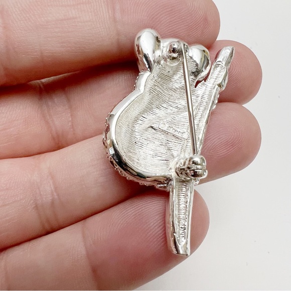 Vintage Monet Clear Rhinestone Climbing Koala Bear Silvertone Pin Brooch - Picture 3 of 4